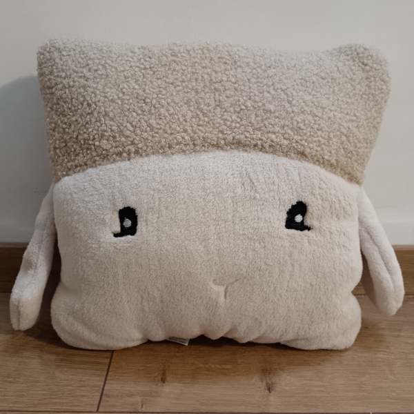 Nagyon puha bundás BÁRÁNY párna